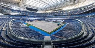 每体：莱万愿意接受降薪+替补，2026年初将和巴萨再谈